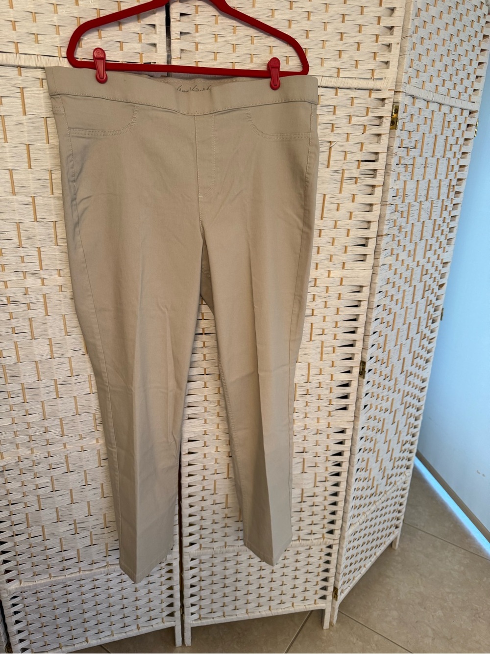 Gloria Vanderbilt Straight-Leg Khaki Pants